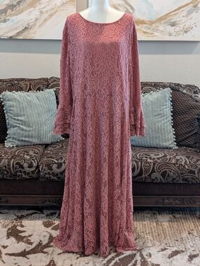 Women's Lace Long Sleeve Maxi Dress - Dusty Rose